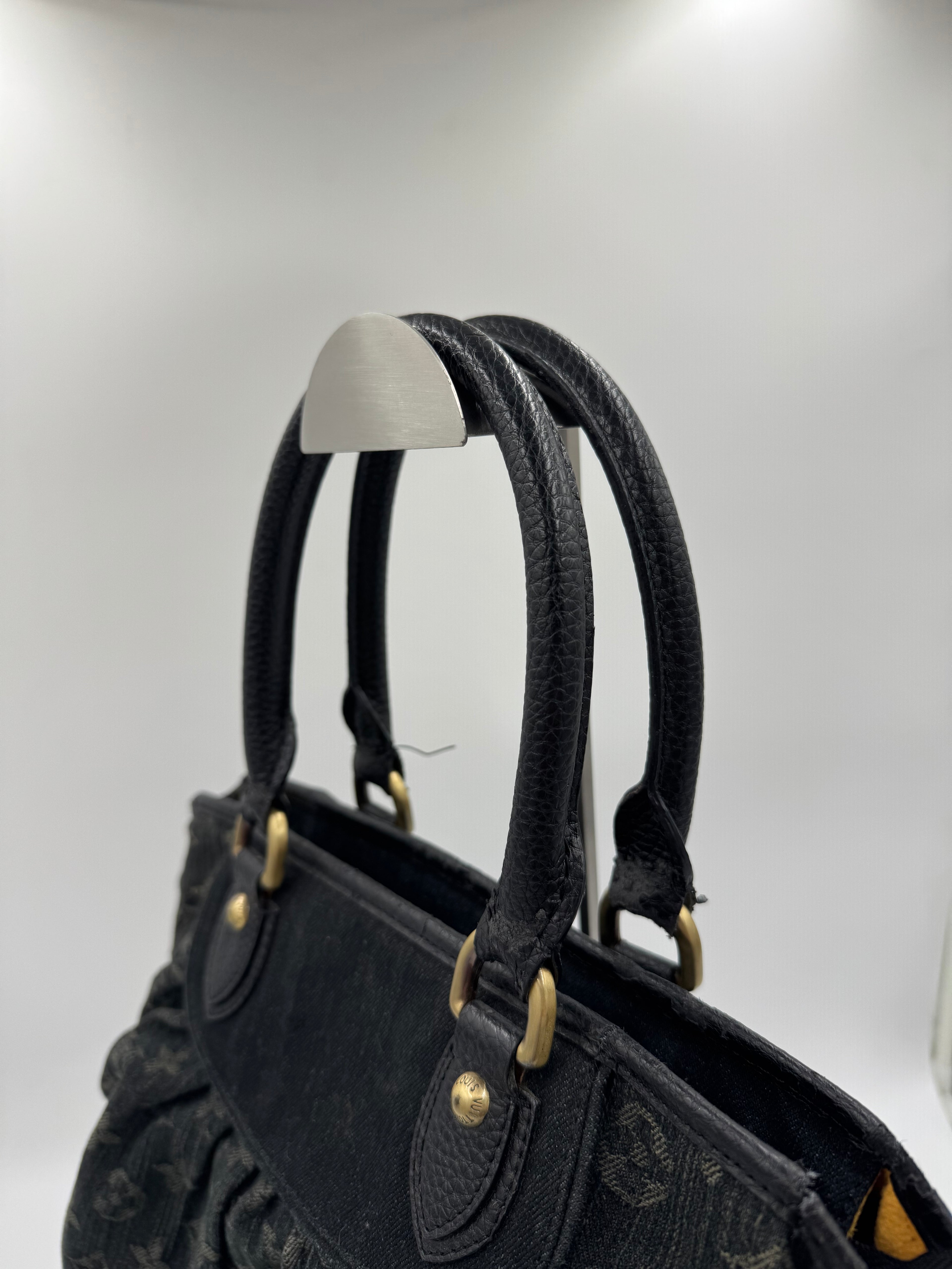 Louis Vuitton Neo Cabby