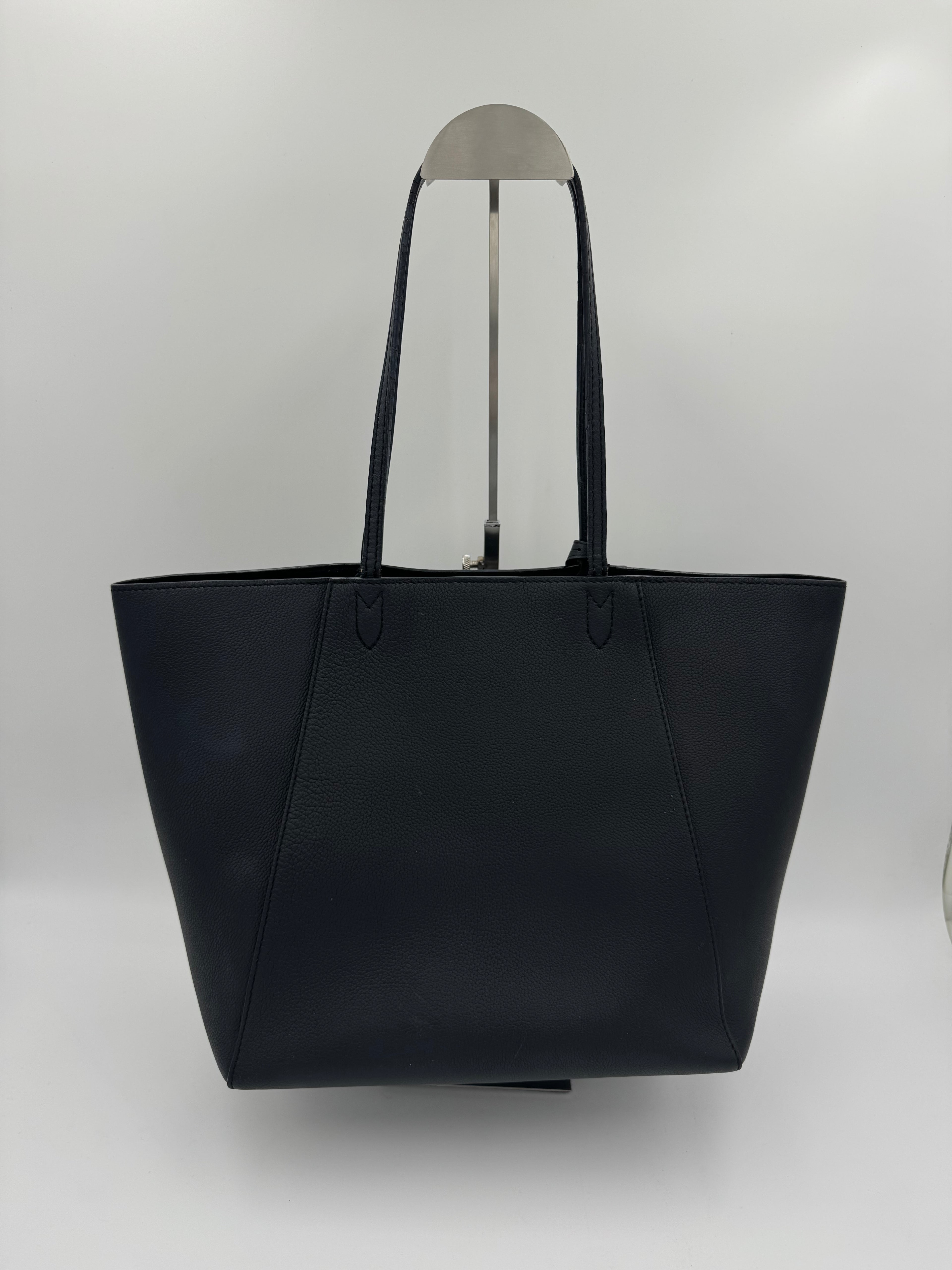 Louis Vuitton Lockme