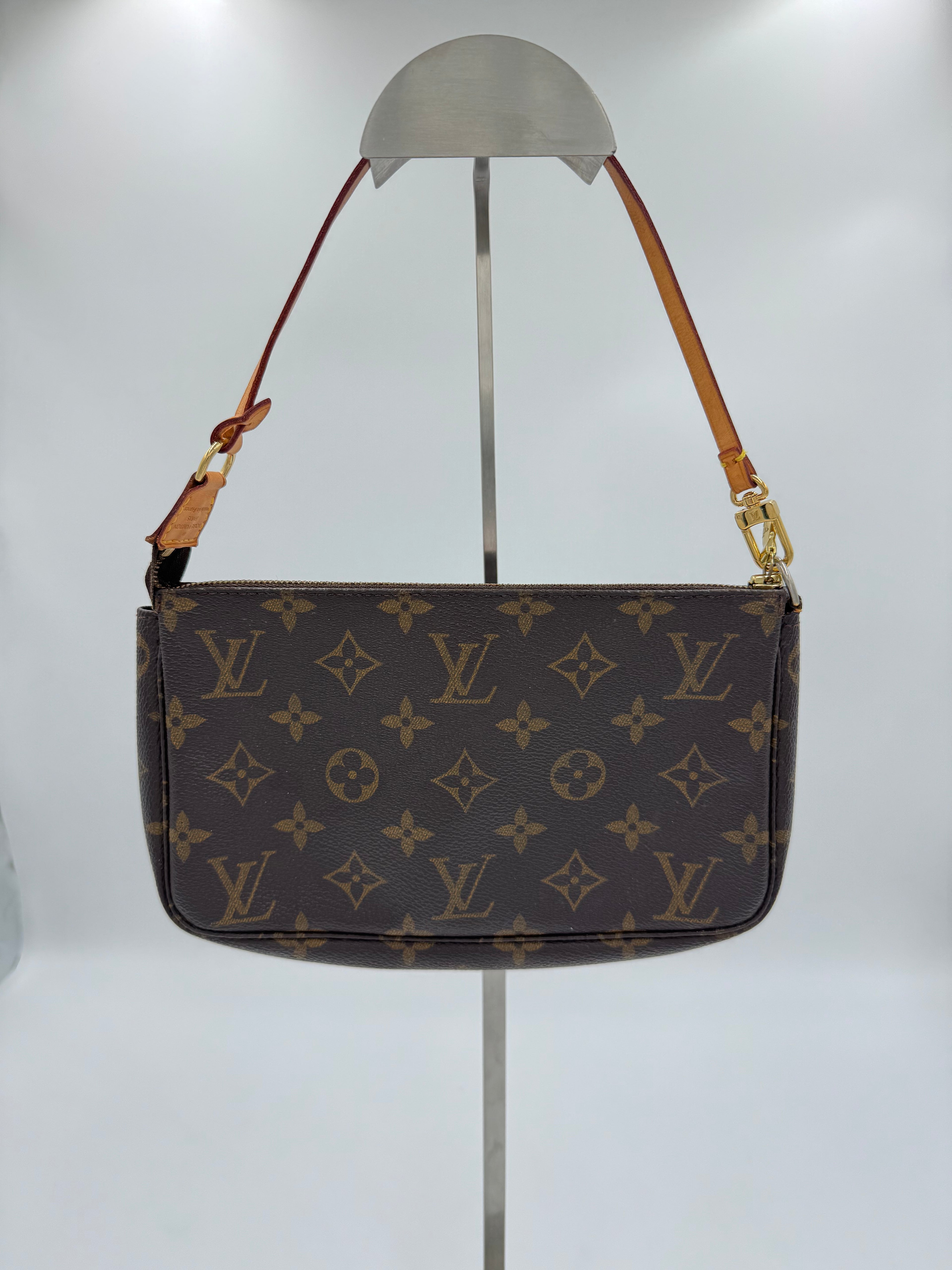 Louis Vuitton Pochette Accessoires